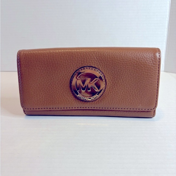Michael Kors Tan Wallet - Picture 1 of 7